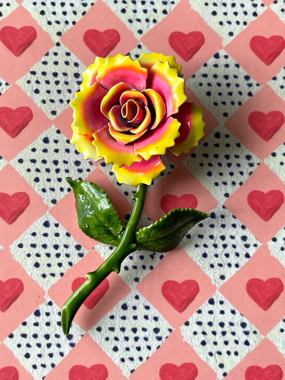 Vintage two-tone enamel rose brooch pop art mod pink yellow GLOWS